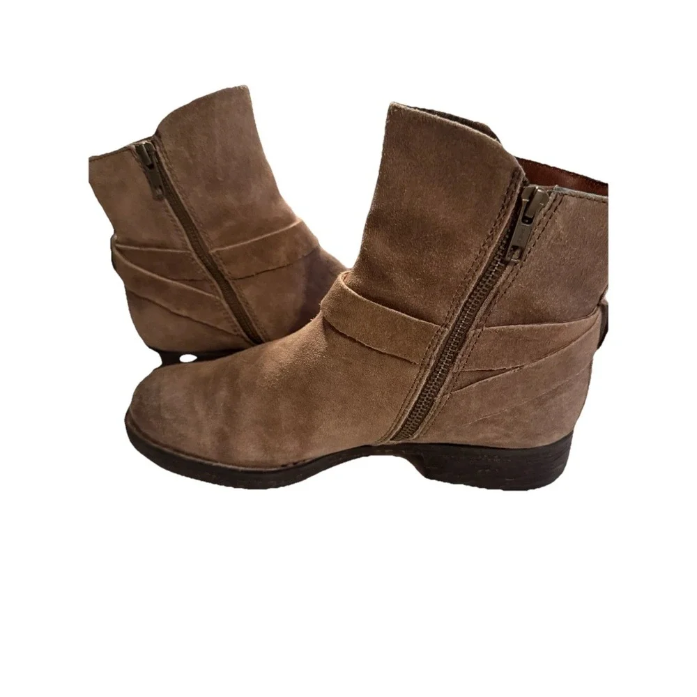 Born Shoes Womens Size 8.5 Brown Suede Syd Buckle Strap Ankle Boots‎ Plaid Lined